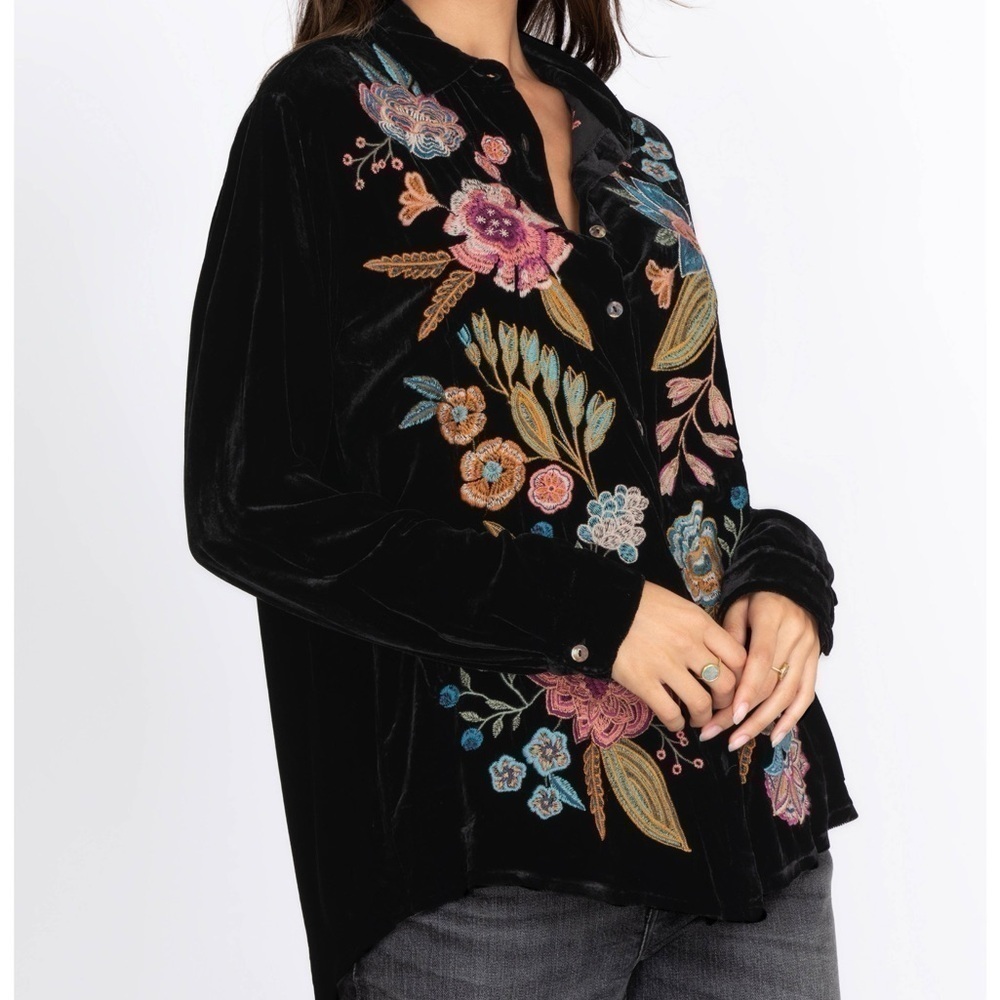Johnny Was HEAVILY EMBROIDERED BIANCA VELVET OVERSIZED SHIRT NWT - Picture 6 of 11